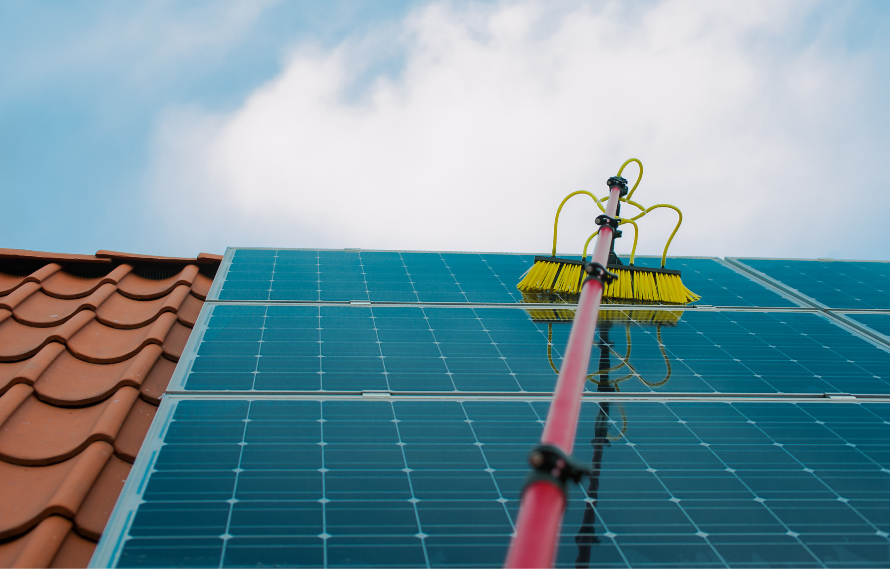 Solar PV System Maintenance in Grimsby, North East Lincolnshire